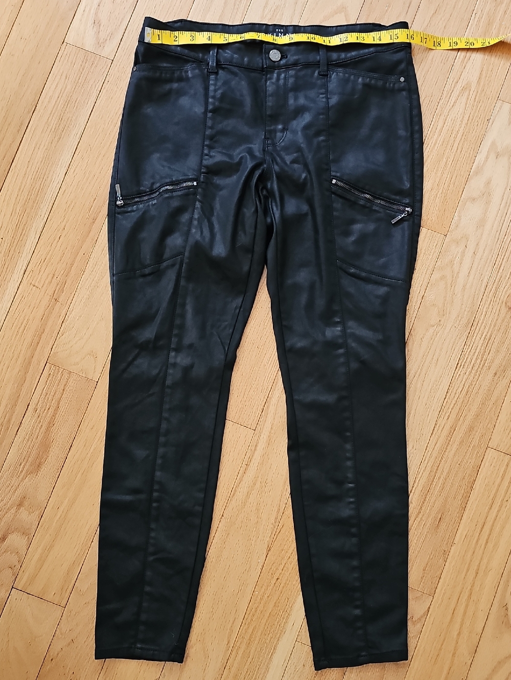 White House Black Market Women's Black Faux Leather / Coated  Skinny Jeans